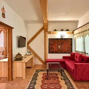 Pyramid Boutique Otel